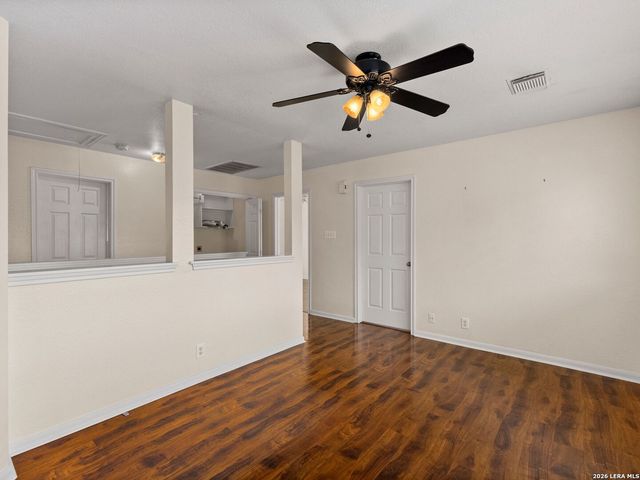 7307 Belmont Pl, San Antonio, TX 78240