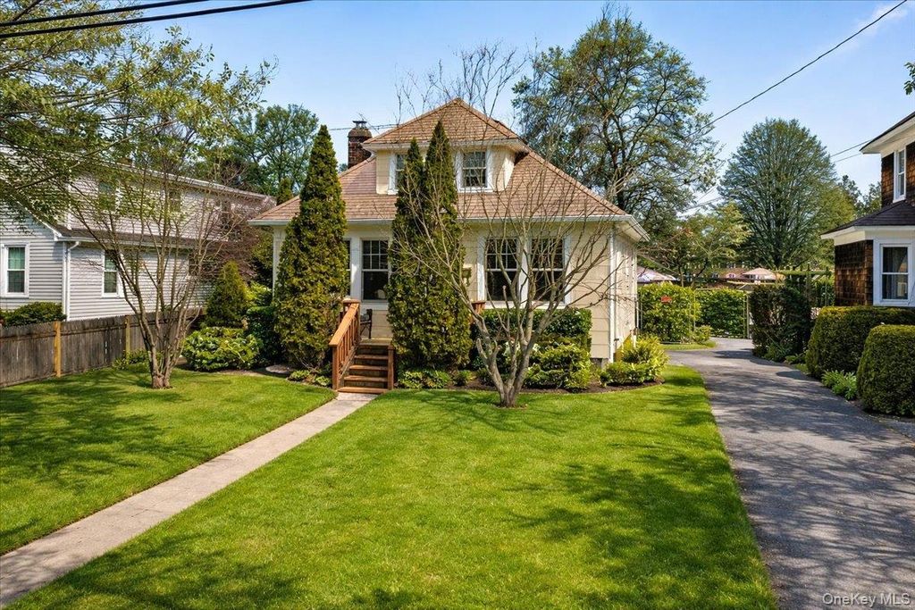 169 Sterling, Amityville, NY 11701