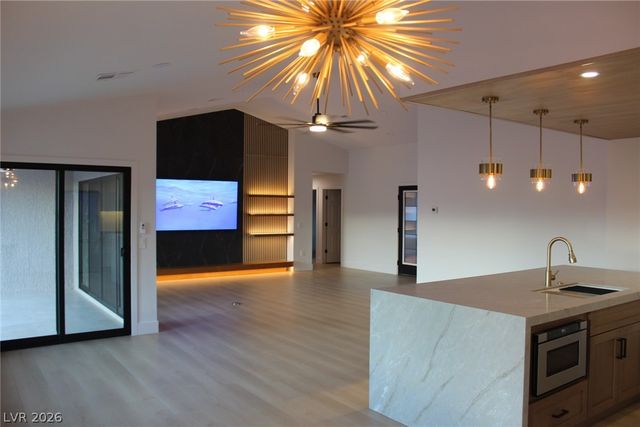 2625 Legend Drive, Las Vegas, NV 89134