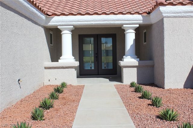 2625 Legend Drive, Las Vegas, NV 89134