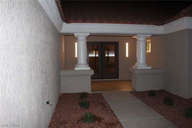 2625 Legend Drive, Las Vegas, NV 89134