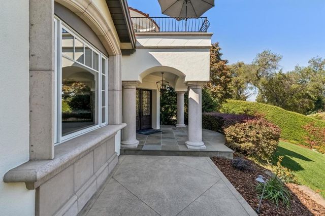 38 Alpine Avenue, Los Gatos, CA 95030