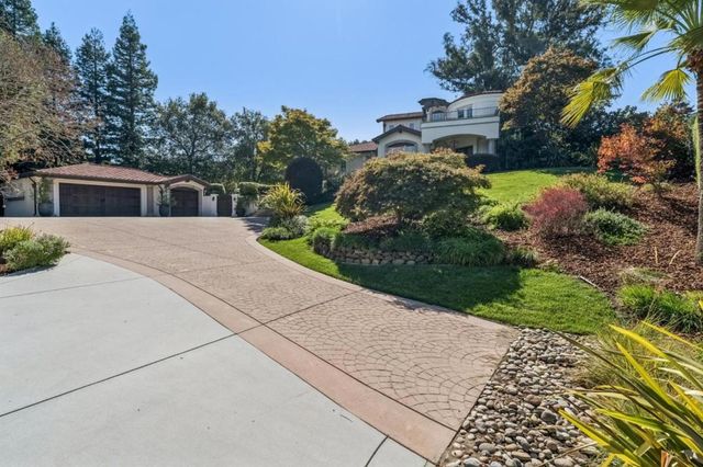 38 Alpine Avenue, Los Gatos, CA 95030