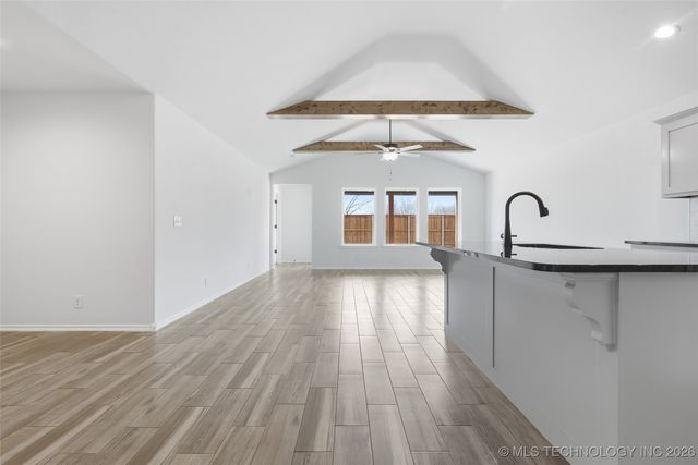 4916 N Walnut Avenue, Broken Arrow, OK 74012