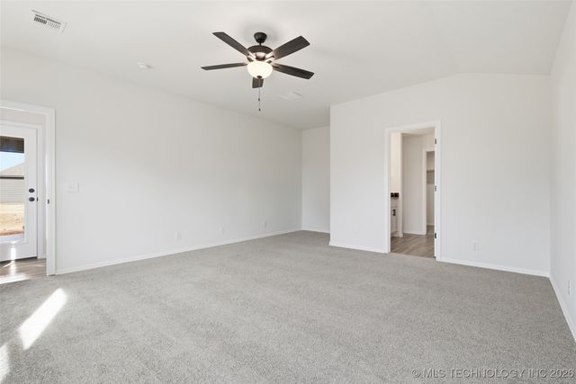 4916 N Walnut Avenue, Broken Arrow, OK 74012