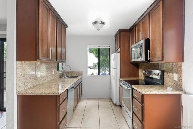 9849 Caminito Marlock 21, San Diego, CA 92131