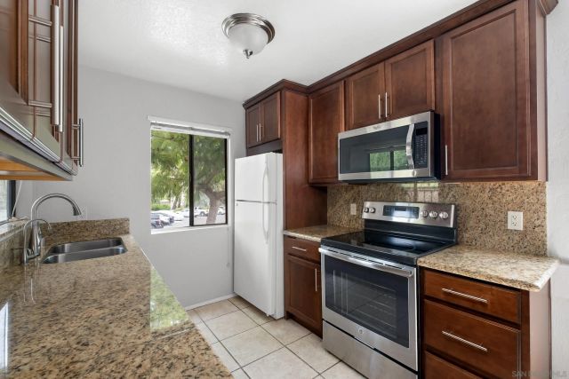 9849 Caminito Marlock 21, San Diego, CA 92131