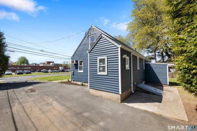 122 Capen Street, Windsor, CT 06095