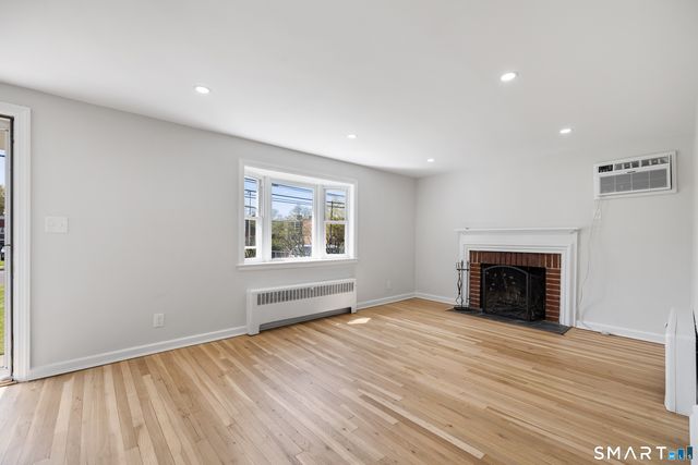 122 Capen Street, Windsor, CT 06095