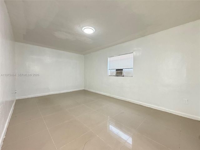 911 NW 57th St 911, Miami, FL 33127