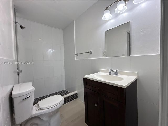 911 NW 57th St 911, Miami, FL 33127