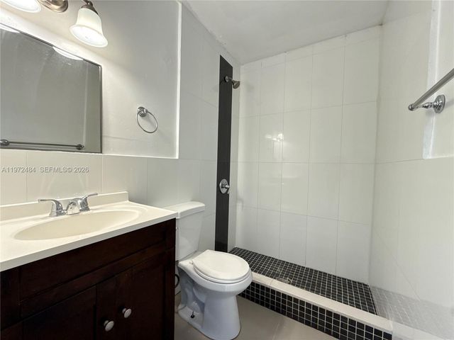 911 NW 57th St 911, Miami, FL 33127