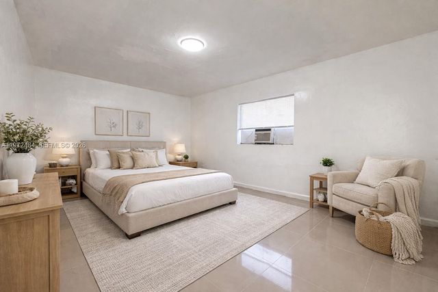 911 NW 57th St 911, Miami, FL 33127