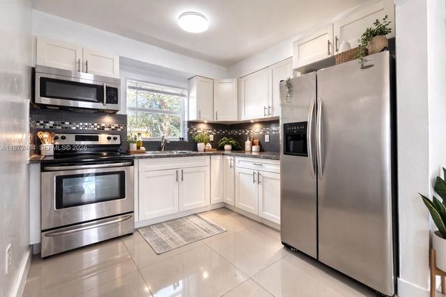 911 NW 57th St 911, Miami, FL 33127