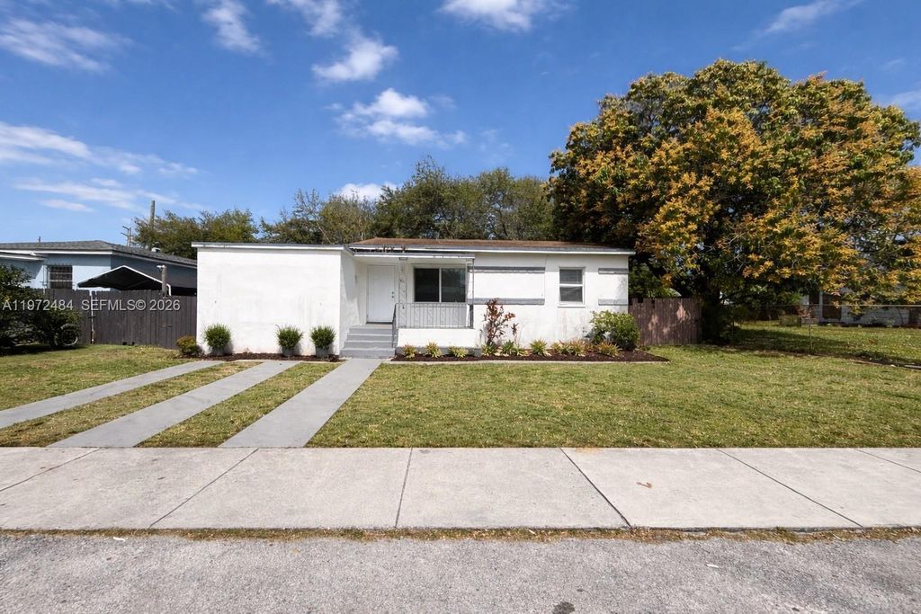 911 NW 57th St 911, Miami, FL 33127