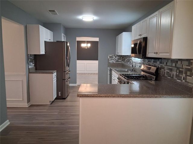 122 Brenleigh Park Drive, Stockbridge, GA 30281