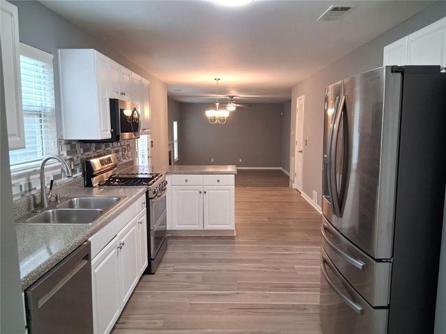 122 Brenleigh Park Drive, Stockbridge, GA 30281