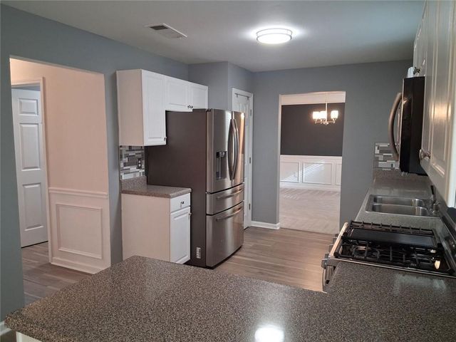 122 Brenleigh Park Drive, Stockbridge, GA 30281