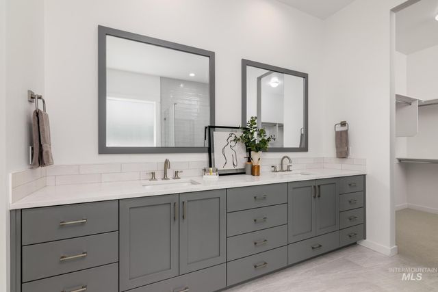 14647 Pewter Point St, Caldwell, ID 83607