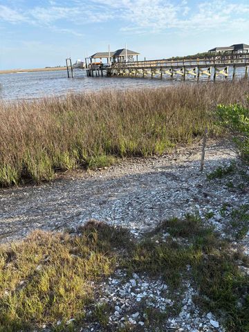 1308 Harbour Watch SW, Calabash, NC 28467