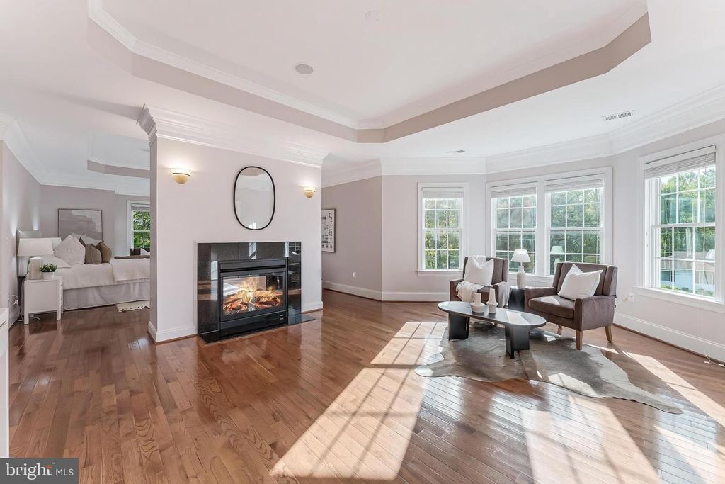 829 GOLDEN ARROW ST, Great Falls, VA 22066