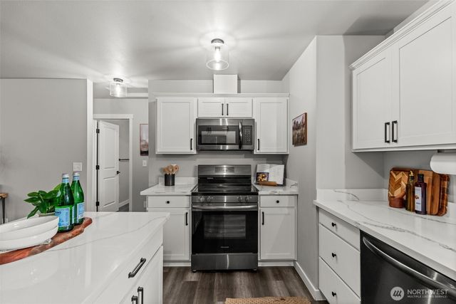 61 E Ellinor Peak Place, Belfair, WA 98528