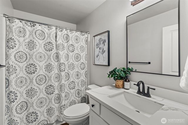 61 E Ellinor Peak Place, Belfair, WA 98528