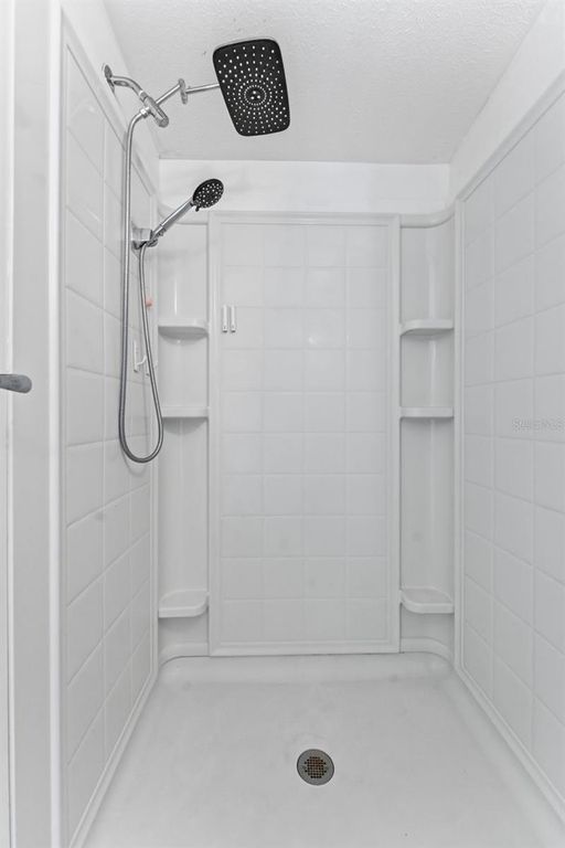 Image 19 of property listing at 11040 BROWNING ROAD, Lithia, FL 33547