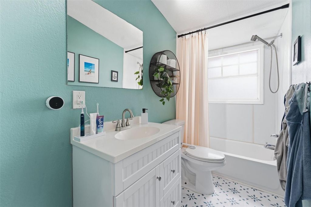 Image 26 of property listing at 11040 BROWNING ROAD, Lithia, FL 33547