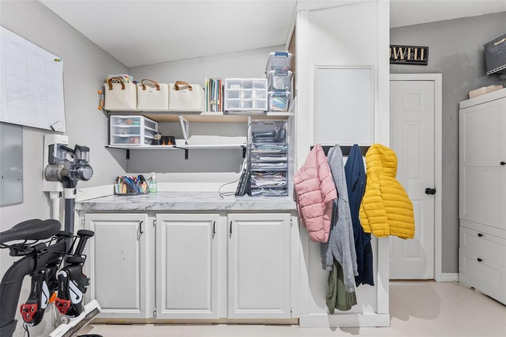 Image 30 of property listing at 11040 BROWNING ROAD, Lithia, FL 33547