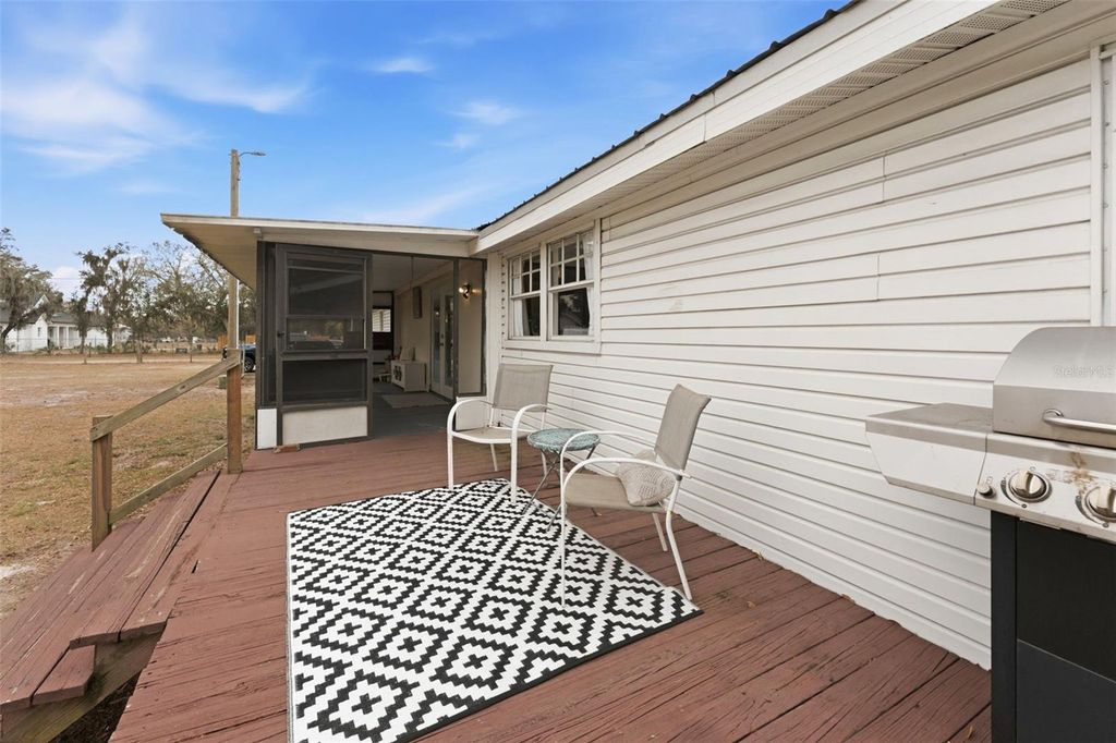 Image 33 of property listing at 11040 BROWNING ROAD, Lithia, FL 33547