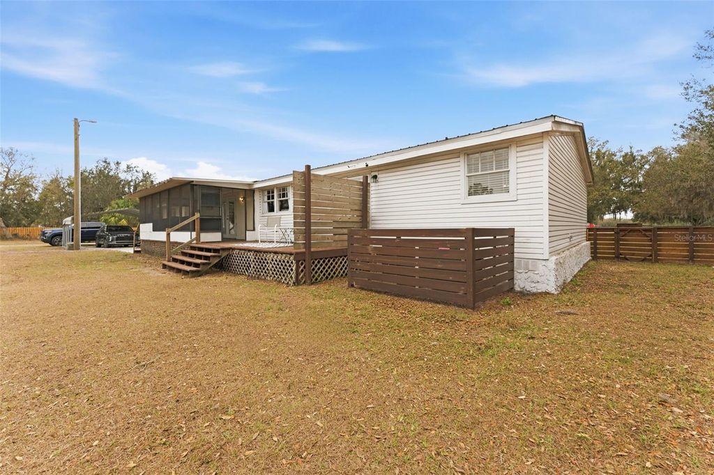 Image 35 of property listing at 11040 BROWNING ROAD, Lithia, FL 33547