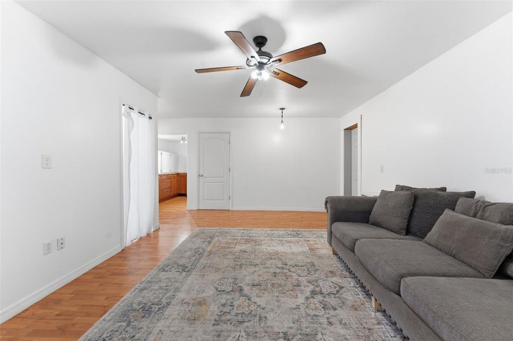 Image 58 of property listing at 11040 BROWNING ROAD, Lithia, FL 33547