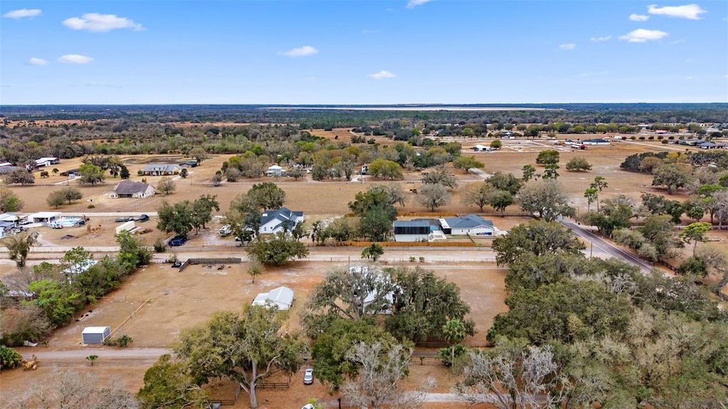 Image 69 of property listing at 11040 BROWNING ROAD, Lithia, FL 33547