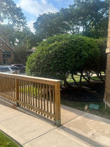 7308 S Constance Avenue, Chicago, IL 60649