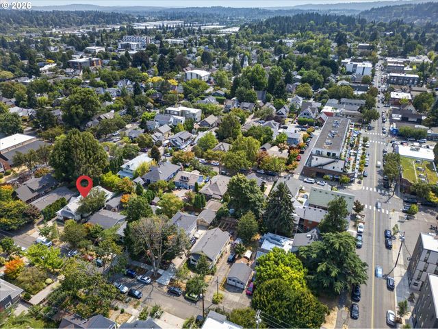 1414 Se LAMBERT St, Portland, OR 97202