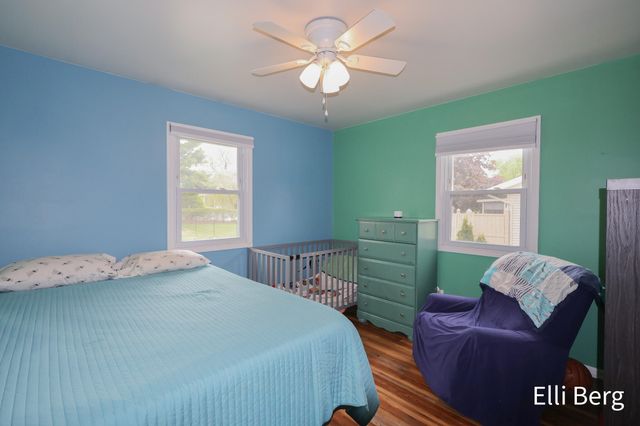 8742 Shadowbrook Drive, Jenison, MI 49428
