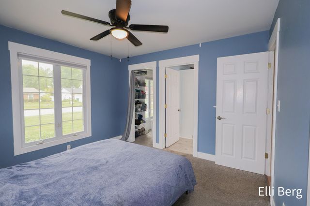 8742 Shadowbrook Drive, Jenison, MI 49428