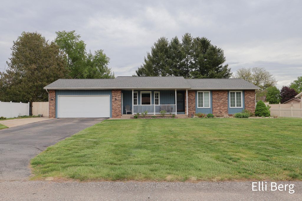 8742 Shadowbrook Drive, Jenison, MI 49428