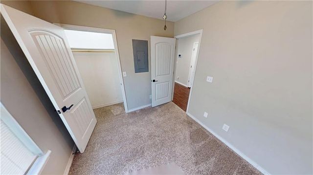 320 E Allison Street, Nevada, MO 64772