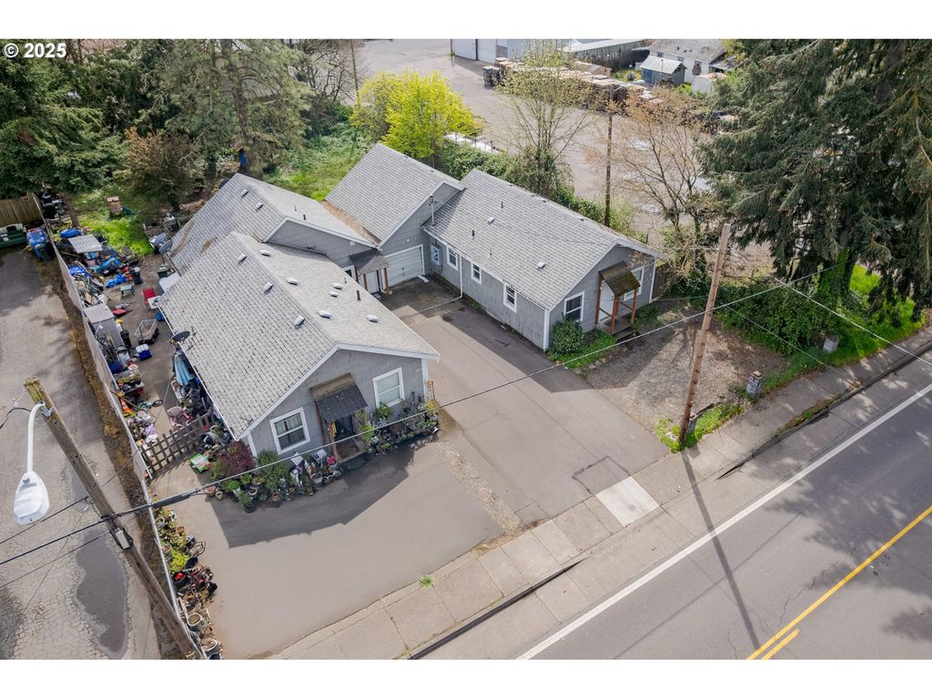 2156 ROOSEVELT Blvd, Eugene, OR 97402