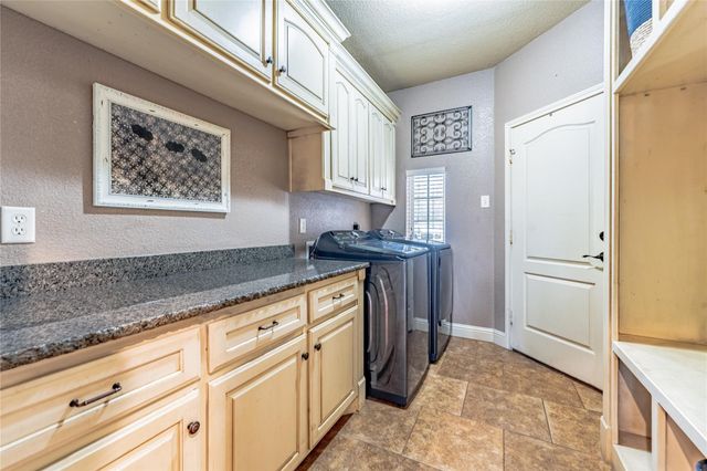136 Spanish Trail, Gun Barrel City, TX 75156