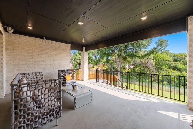 579 Jackson River LOOP, Kyle, TX 78640