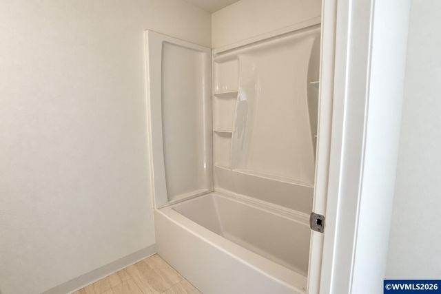 3652 Bell Rd NE, Salem, OR 97301
