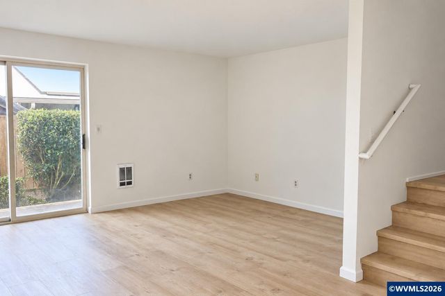 3652 Bell Rd NE, Salem, OR 97301