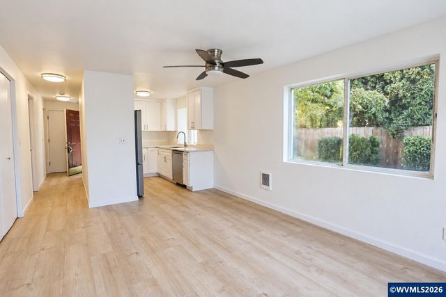3652 Bell Rd NE, Salem, OR 97301
