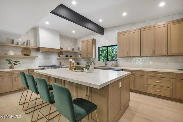 4405 Brookford Avenue, Woodland Hills, CA 91364
