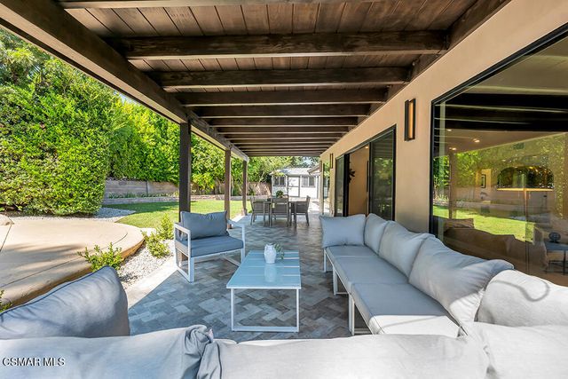 4405 Brookford Avenue, Woodland Hills, CA 91364