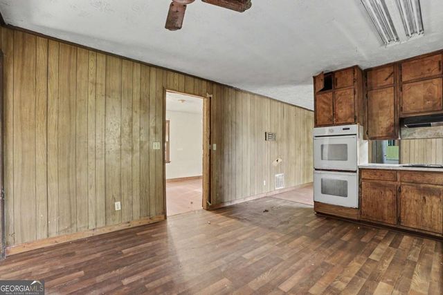 9218 Westview Drive SW, Covington, GA 30014