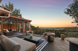 413 Horseback HOLW, Austin, TX 78732